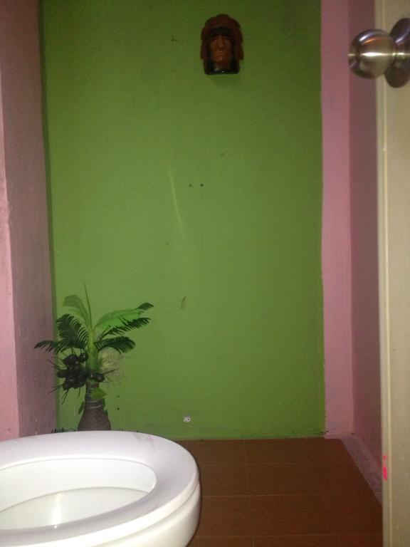 Maddy'S Hostel Ko Pha Ngan Bagian luar foto