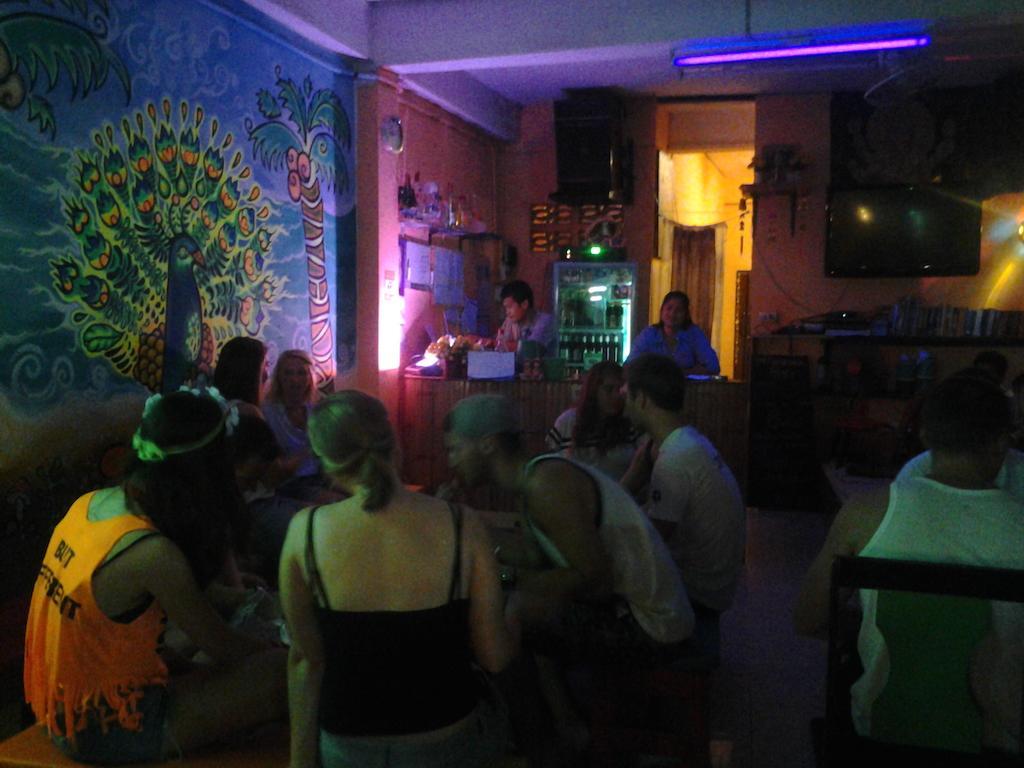 Maddy'S Hostel Ko Pha Ngan Bagian luar foto