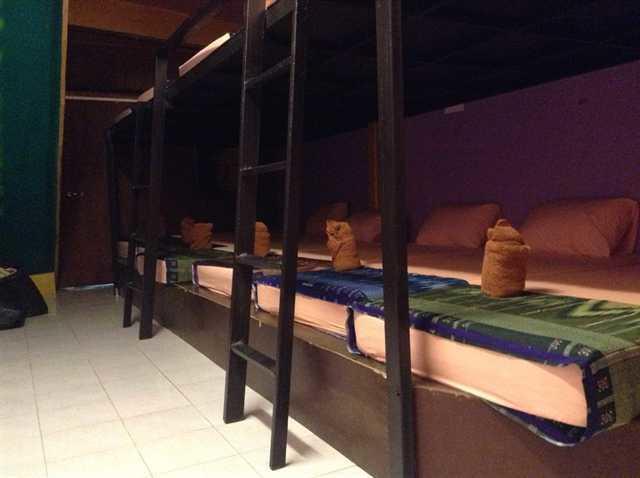 Maddy'S Hostel Ko Pha Ngan Bagian luar foto
