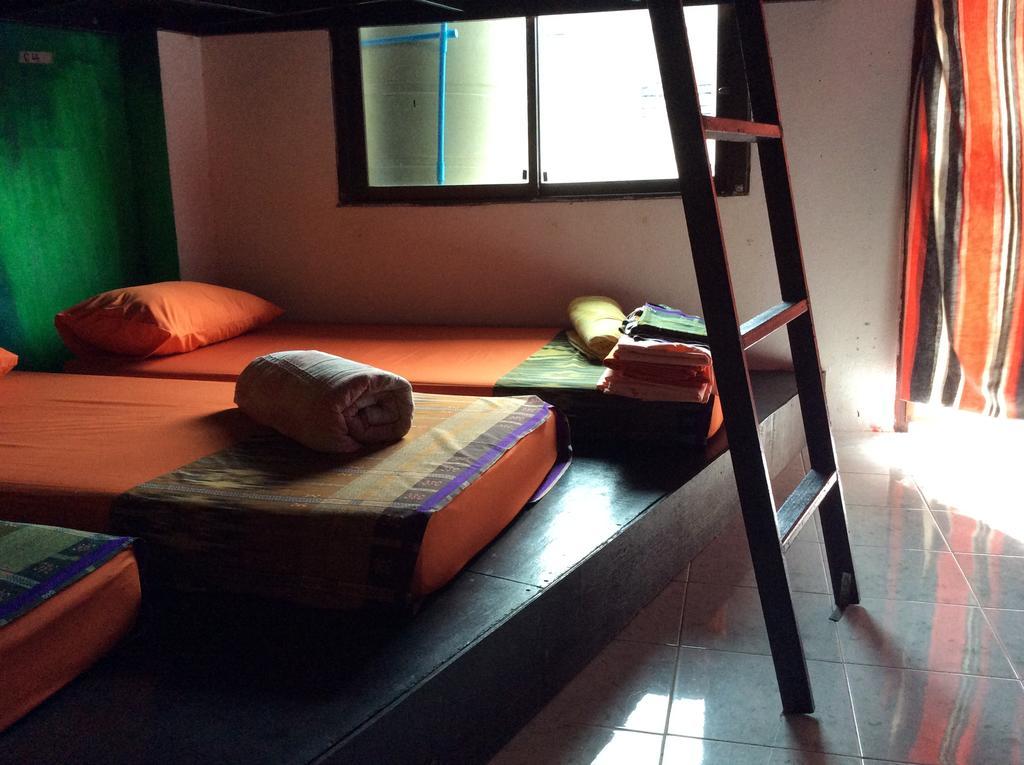 Maddy'S Hostel Ko Pha Ngan Bagian luar foto