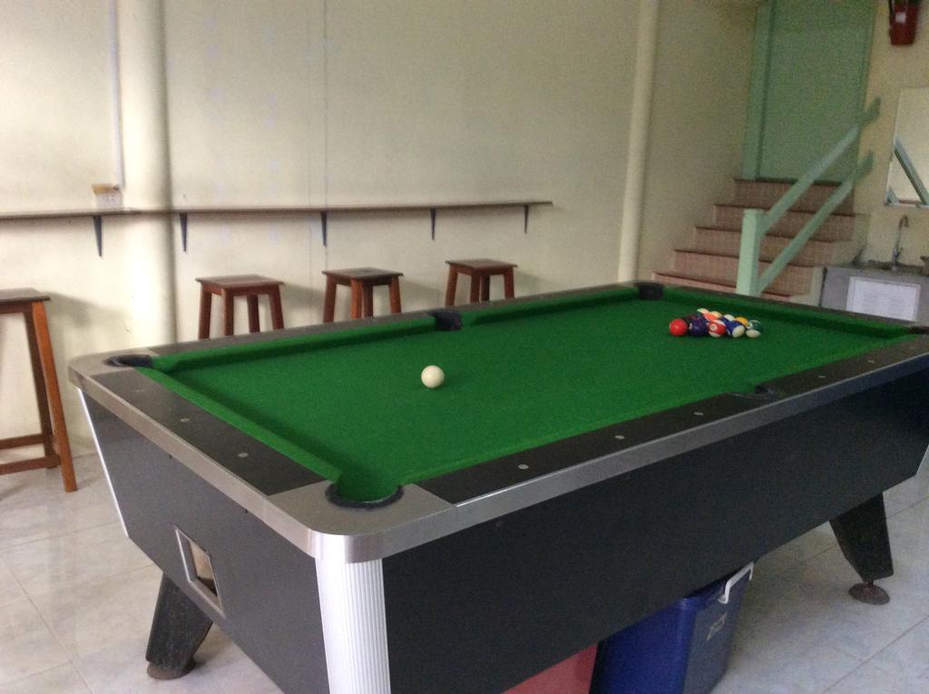 Maddy'S Hostel Ko Pha Ngan Bagian luar foto