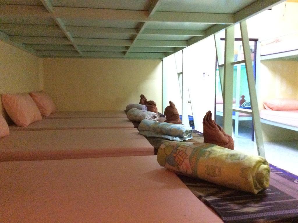 Maddy'S Hostel Ko Pha Ngan Bagian luar foto