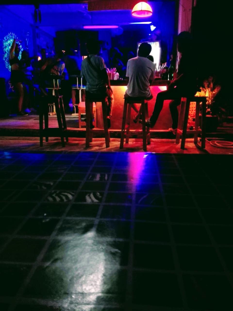 Maddy'S Hostel Ko Pha Ngan Bagian luar foto