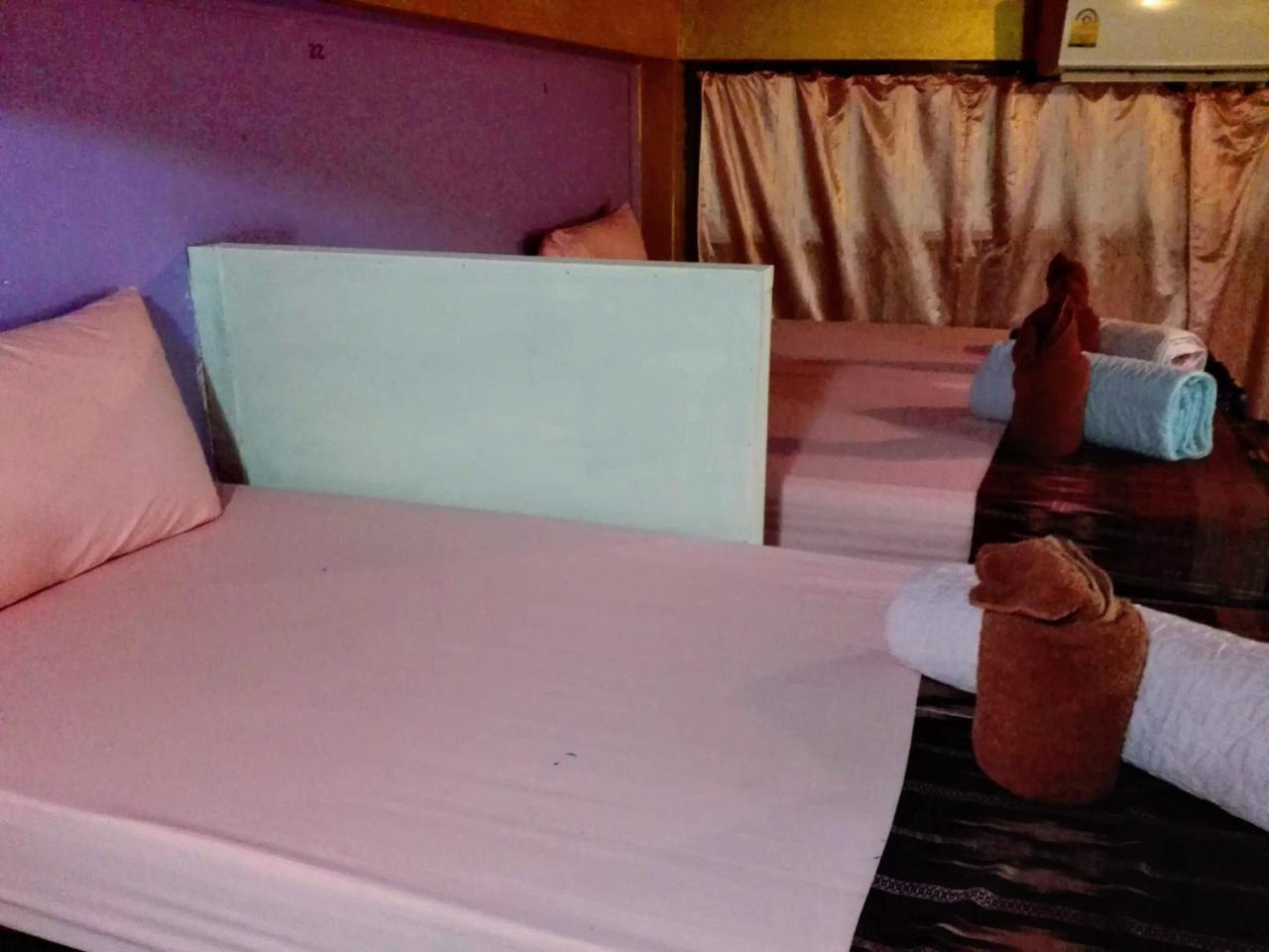 Maddy'S Hostel Ko Pha Ngan Bagian luar foto